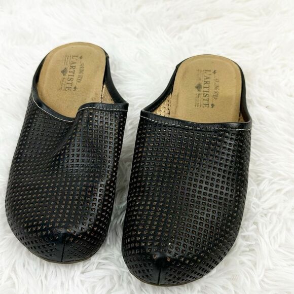 L’Artiste Spring Step Leather Perforated Leather Clogs - Picture 2 of 10